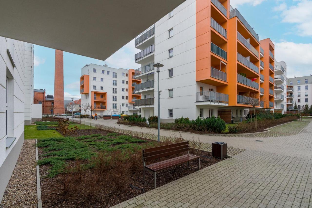 Wilczak Apartment With Free Garage Poznan By Noclegi Renters Exterior photo